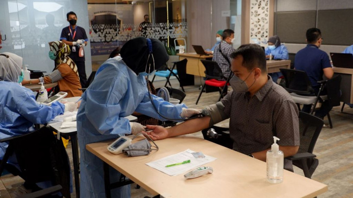 Memasyarakatkan Asuransi Kesehatan di Indonesia