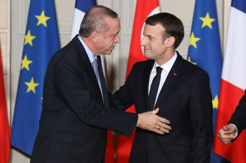 Prancis Sambut Baik Gencatan Senjata Verbal dengan Turki