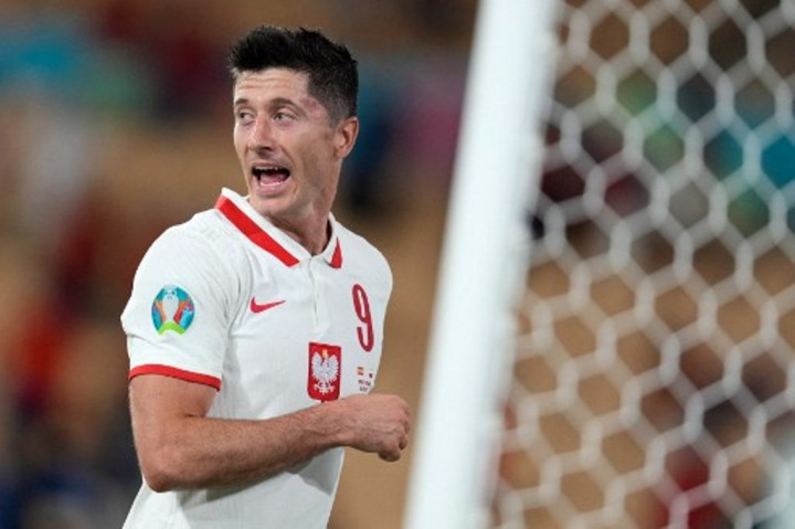 Lewandowski Ungkap Rahasia Tahan Imbang Spanyol