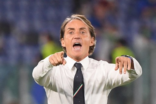 Italia Ulang Rekor 82 Tahun Silam, Mancini Minder Disamakan dengan Pozzo
