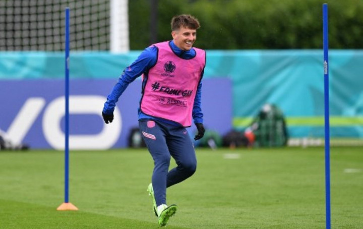 Kontak dengan Gilmour, Mount dan Chiwell Absen di Laga Terakhir Penyisihan Grup