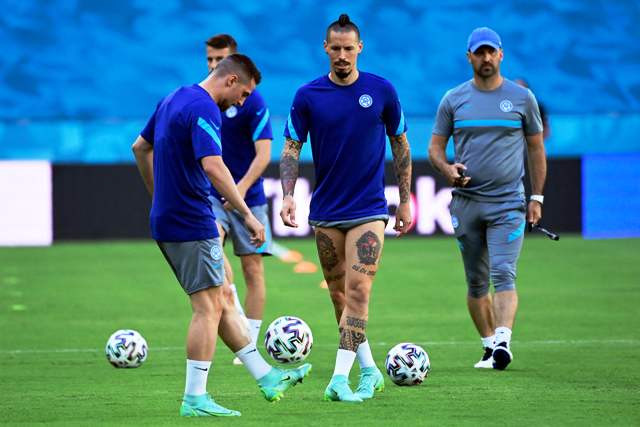 Prakiraan Susunan Pemain Slovakia vs Spanyol