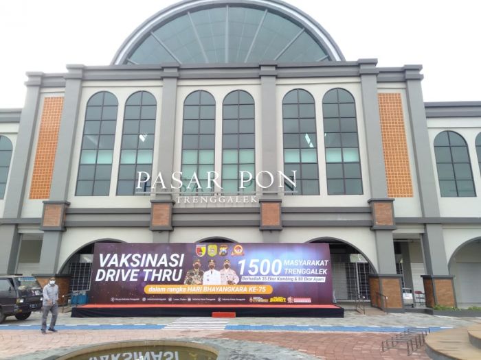 Unik, Vaksinasi Covid-19 Massal di Trenggalek Berhadiah Kambing