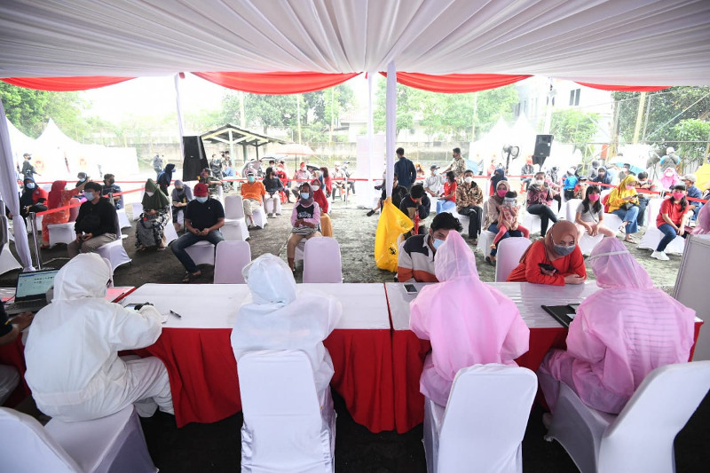 BIN menggelar swab antigen dan polymerase chain reaction (PCR) gratis di Lapangan Tenis Bank Mandiri, Menteng Dalam Tebet, Jakarta Selatan. Dok. Istimewa