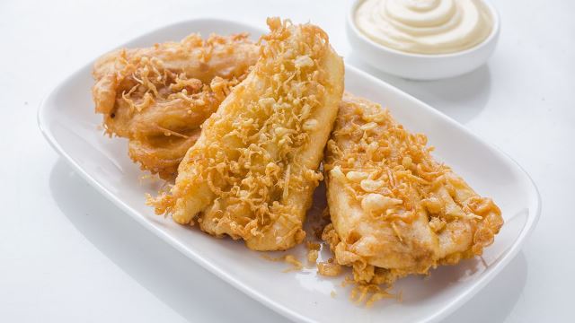 Ini rahasia bikin pisang goreng crispy dan keriting. (Foto: Dok. Endeus)