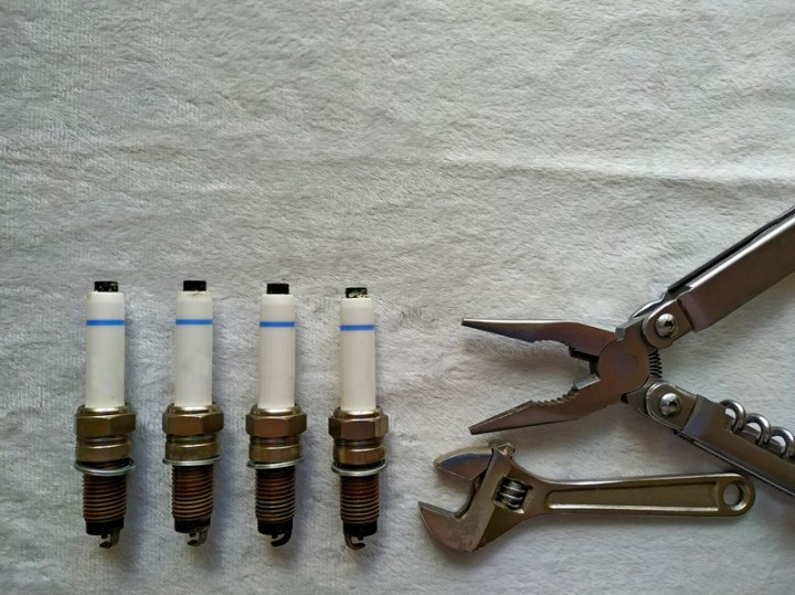 6 Cara Mudah Memperbaiki Busi Motor yang Mati Mendadak