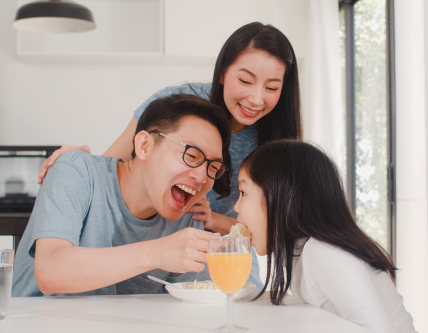 Anak membutuhkan makanan yang cukup untuk tumbuh dan berkembang dengan maksimal. (Foto: Ilustrasi. Dok. Freepik.com)