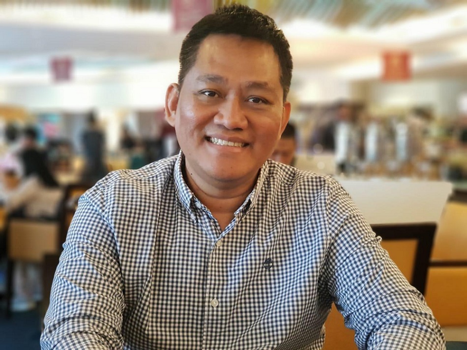 Direktur Sales and Marketing di PT CJ Feed and Care Indonesia sekaligus alumni Undip Haris Muhtadi. Foto: Dok Undip.