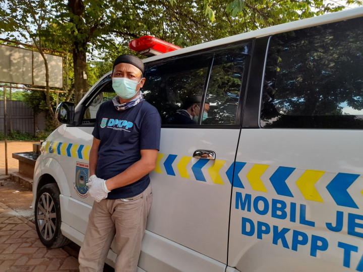 Dekat Kematian, Sopir Mobil Jenazah Lebih dari Sebuah Pekerjaan