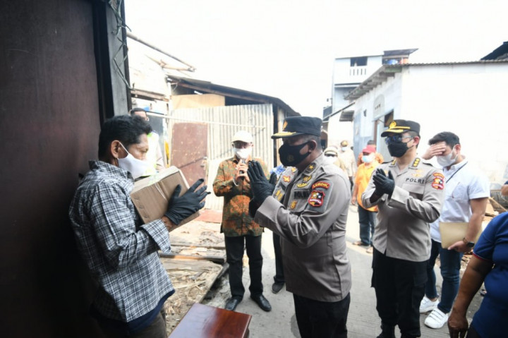 Di Hari Bhayangkara, Polri Turun Gunung Sambangi Rakyat Kecil