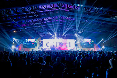 Pengalaman Mistis Gigi Saat Konser, Ribuan Penonton Tiba-tiba Hilang!