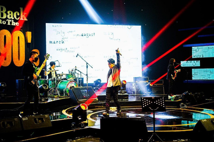 Melepas Rindu dengan GIGI di Konser Dua Generasi