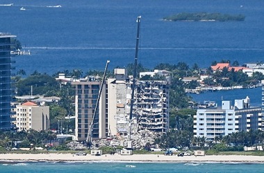 Pencarian Korban Gedung Roboh di Miami Berlanjut, 9 Tewas 150 Hilang