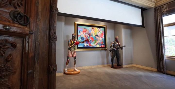 Melongok 'Jeroan' Rumah Mewah Sylvester Stallone di Beverly Hills