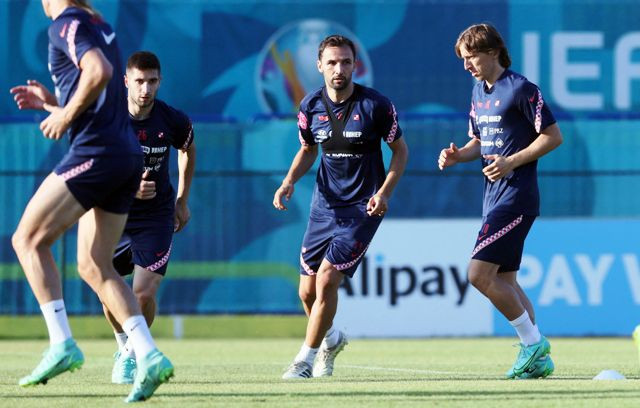 Prakiraan Susunan Pemain Kroasia vs Spanyol