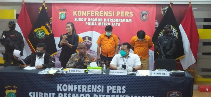 Bermodal Korek Pistol, Polisi Gadungan Peras Sopir Angkot Pemain Judi