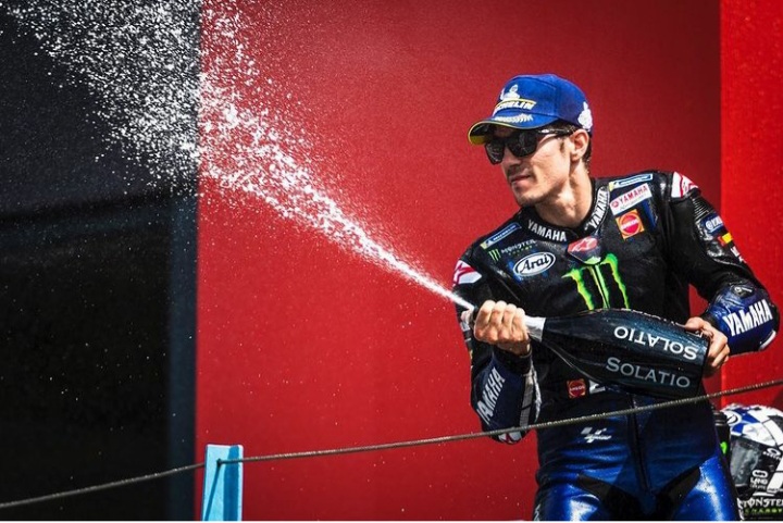 Selebrasi Vinales di podium MotoGP Belanda. (foto: instagram)