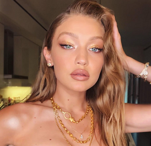 Tak hanya dikenal dengan tubuh yang tinggi semampai dan langsing, Gigi juga memiliki paras yang cantik sempurna. (Foto: Dok. Instagram/@gigihadid)