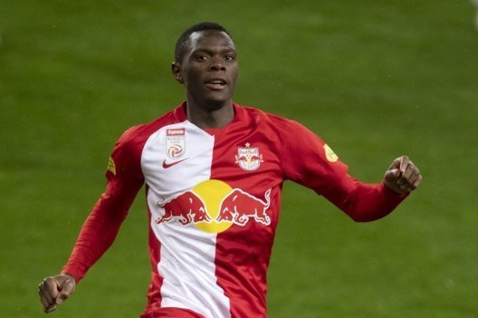 Leicester Datangkan Patson Daka