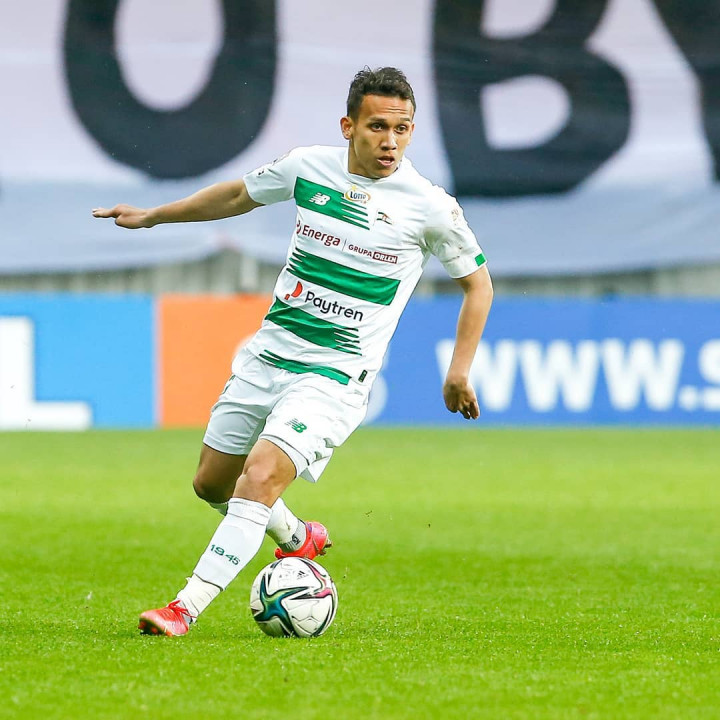 <I>The Power of Netizen Indonesia</i>, Followers Instagram Lechia Gdansk Merosot Usai Depak Egy