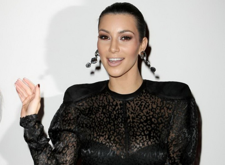 Tuai Kontroversi, Makna Gaun Transparan Kim Kardashian saat Kunjungi Vatikan