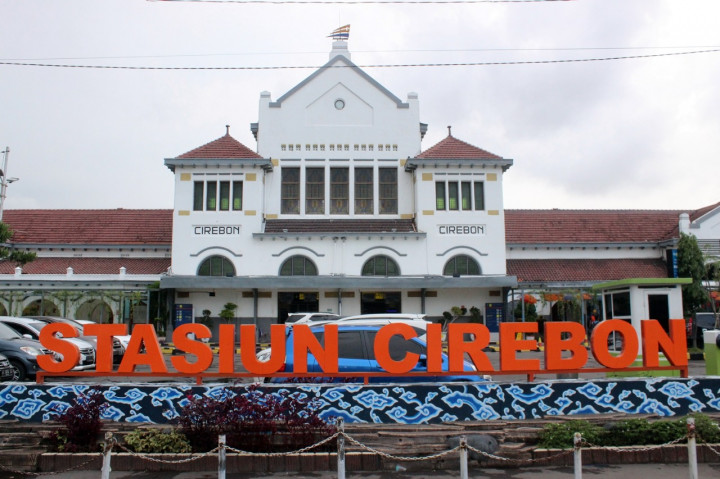Stasiun Cirebon Kejaksan Sediakan Vaksinasi Covid-19 Gratis