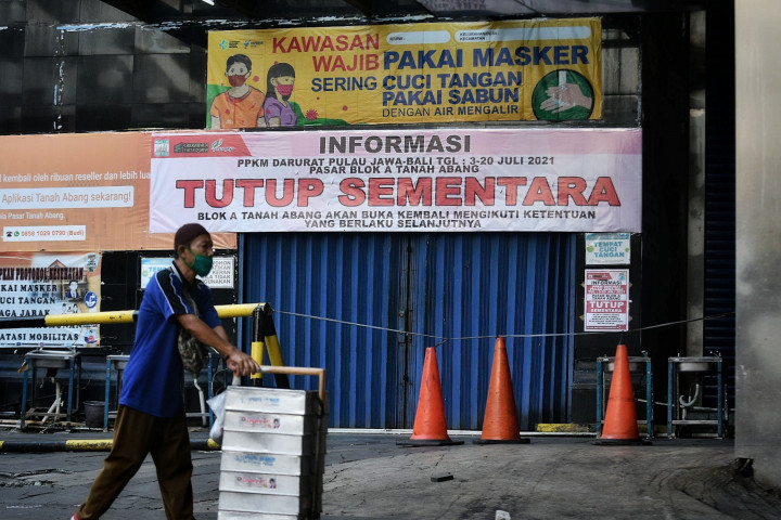 Suasana Pasar Tanah Abang yang Ditutup Selama PPKM Darurat