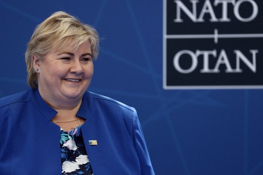 PM Norwegia Erna Solberg tunda pelonggaran pembatasan covid-19 di negaranya. Foto: AFP.