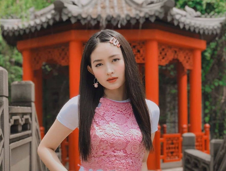 Natasha Wilona Tegaskan Tidak Positif Covid-19 saat Lakukan Pemotretan