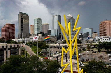 Bergerak ke Teluk Florida, Badai Tropis Elsa Terus Menguat