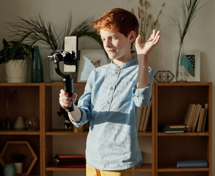 Tak Selalu Buruk, Gadget pada Anak Juga Bisa Memiliki Dampak Positif