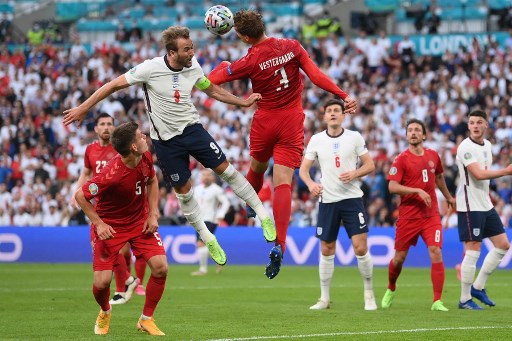 Babak I: Sengit, Inggris Imbangi Denmark dengan Gol Bunuh Diri