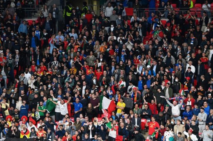 Seribu Fan Italia Diizinkan Terbang ke London untuk Final Euro