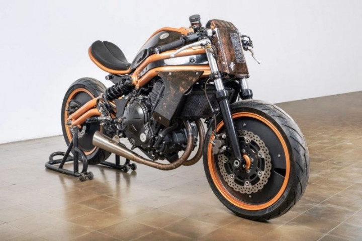 Kawasaki Ninja ER6n Besutan Garrison Motoforge CO Kian Keji