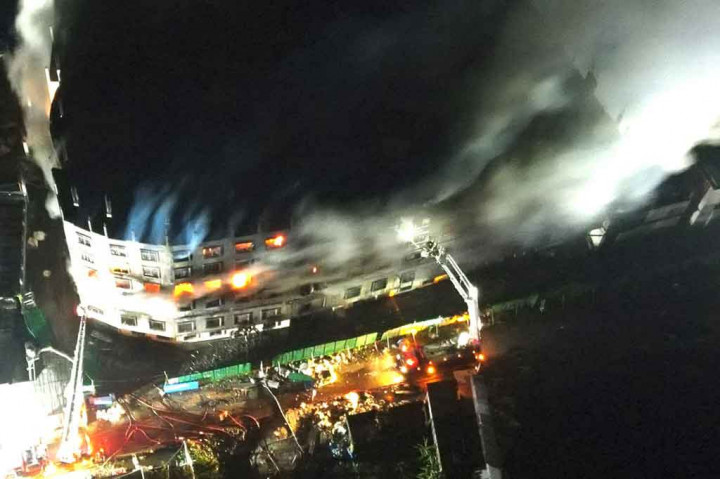 Tiga Meninggal, 30 Terluka dalam Kebakaran Pabrik di Bangladesh