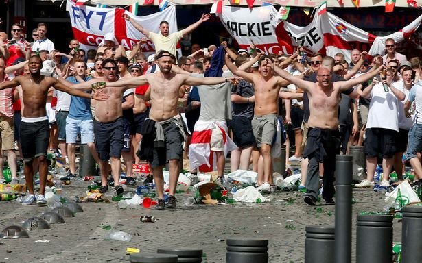 Hooligans Inggris dan Ultras Italia Disuguhkan Lagu BTS di Final Euro, Apa Jadinya?