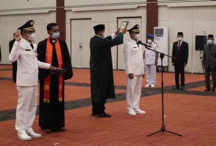 Gubernur Malut Lantik Bupati dan Wakil Bupati Halmahera Utara
