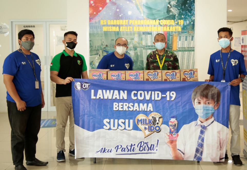 Orang Tua Donasikan Ribuan Susu untuk Nakes di Wisma Atlet