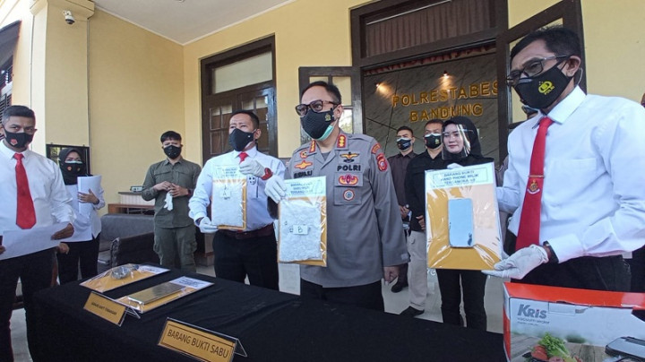 Kurir Sabu 1 Kg Ditangkap di Bandung