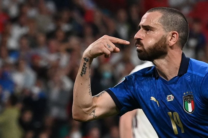 Akhir Drama Coca-Cola dan Bir, Bonucci Minum Keduanya Sekaligus