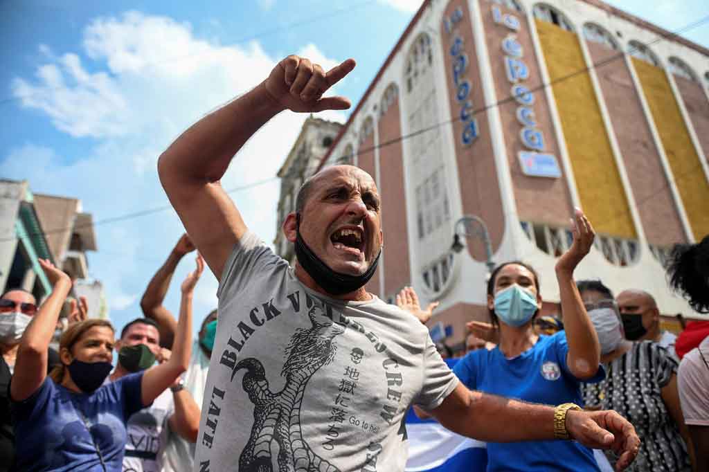 Belum Pernah Terjadi Sebelumnya, Ribuan Orang Berunjuk Rasa di Kuba