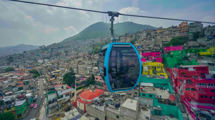 Meksiko Atasi Kemacetan Parah dengan Kereta Gantung