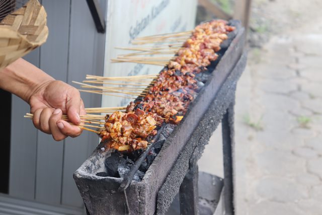 Ini tips bikin satai yang empuk dan matang sempurna. (Foto: Ilustrasi/Unsplash.com)