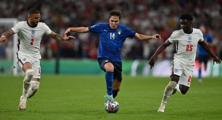 Inggris dan Media Lokalnya jadi Sasaran Kritik