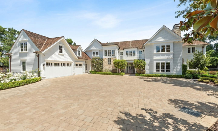 Populer Properti, Rumah Mantan Bos Facebook hingga Dekorasi Apartemen Kecil