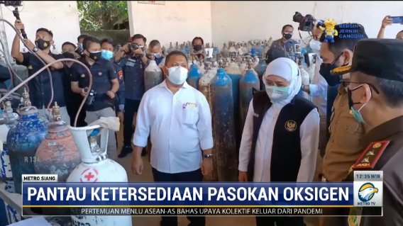 Khofifah Pantau Produsen Oksigen di Tuban