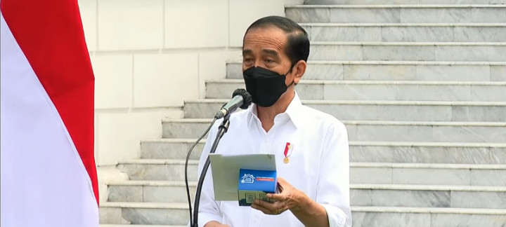Jokowi Luncurkan Tiga Paket Obat untuk Pasien Covid-19 yang Isoman