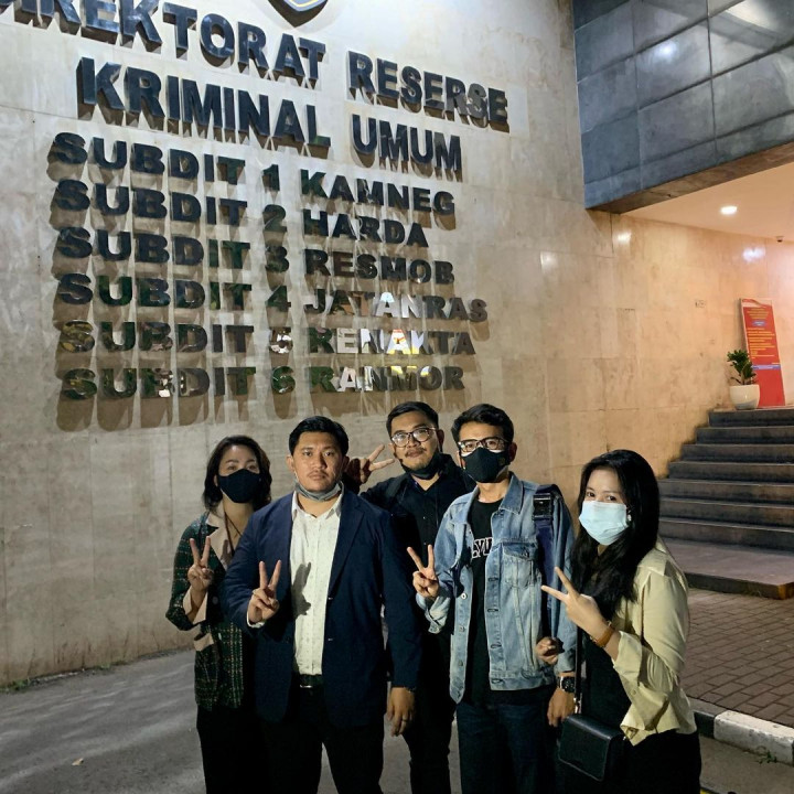 Buntut Kasus Ancaman, Adam Deni Tunggu Jerinx di Jakarta