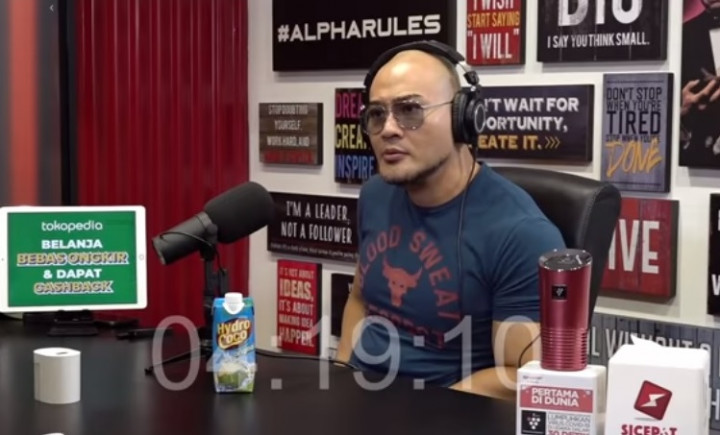 Dukung Louis Owien, Deddy Corbuzier Sebut dr Tirta Cepu Polisi