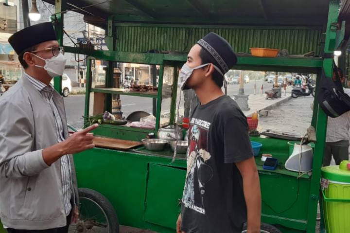 PPKM Darurat, PKL di Mataram Boleh Berjualan Sejak Pagi
